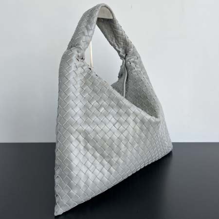2025年7月7日入荷新作Bottega Veneta   763970   54x24x13  極品/正規品同様/人気/革/バッグ/AJ工場