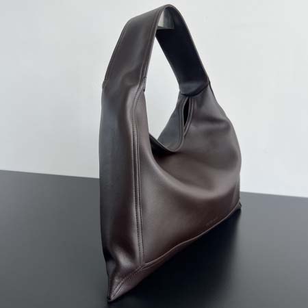 2025年7月7日入荷新作Bottega Veneta  803977  46x21x10  極品/正規品同様/人気/革/バッグ/AJ工場