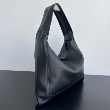 2025年7月7日入荷新作Bottega Veneta  803976  54x24x13   極品/正規品同様/人気/革/バッグ/AJ工場