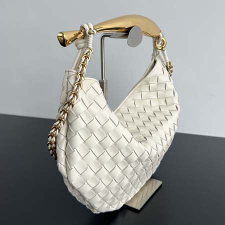 2025年7月7日入荷新作Bottega Veneta2024 SARDINE   776768  33x20x4   極品/正規品同様/人気/革/バッグ/AJ工場