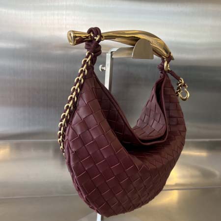 2025年7月7日入荷新作Bottega Veneta2024 SARDINE   776768  33x20x4   極品/正規品同様/人気/革/バッグ/AJ工場