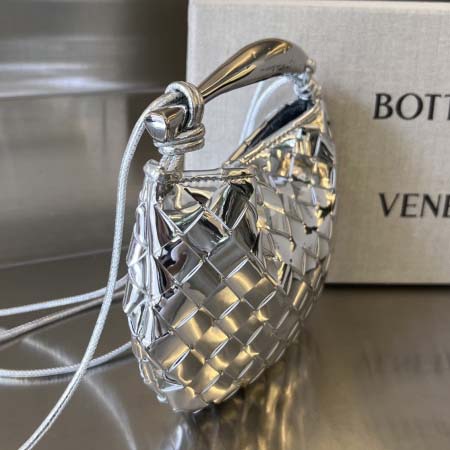 2025年7月7日入荷新作Bottega Veneta  SARDINE  744267    20x12x2.5    極品/正規品同様/人気/革/バッグ/AJ工場