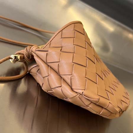 2025年7月7日入荷新作Bottega Veneta  SARDINE  744267    20x12x2.5    極品/正規品同様/人気/革/バッグ/AJ工場