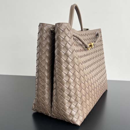 2025年7月7日入荷新作Bottega Veneta 2023Andiamo   743575   45*22*34   極品/正規品同様/人気/革/バッグ/AJ工場