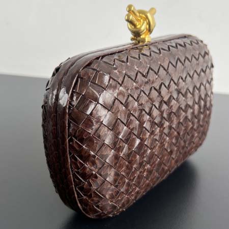 2025年7月7日入荷新作 Bottega Veneta Knot  717622  knot  20x12x5.5  極品/正規品同様/人気/革/バッグ/AJ工場