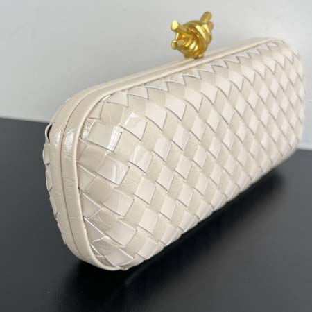 2025年7月7日入荷新作 Bottega Veneta 新作    (717622 25cm)   SIZE:25x10x5 極品/正規品同様/人気/革/バッグ/AJ工場