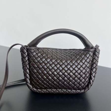 2025年7月7日入荷新作 Bottega Veneta 新作    805739     SIZE:23*11*8 極品/正規品同様/人気/革/バッグ/AJ工場