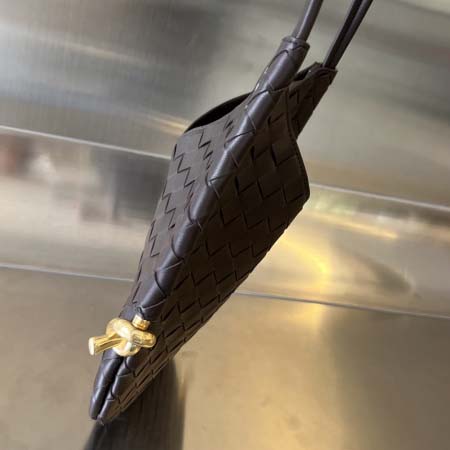 2025年7月8日入荷新作#Bottega Veneta   2023  740898    hin30x26x2CM極品/正規品同様/人気/革/バッグ/AJ工場