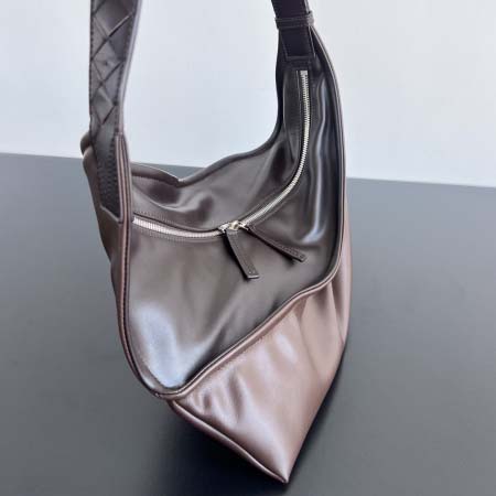 2025年7月8日入荷新作BV787117Zigzag     Intrecciato   size:38*30 極品/正規品同様/人気/革/バッグ/AJ工場