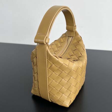 2025年7月8日入荷新作#Bottega Veneta  Wallace 776781     17x13.5x5.3   極品/正規品同様/人気/革/バッグ/AJ工場