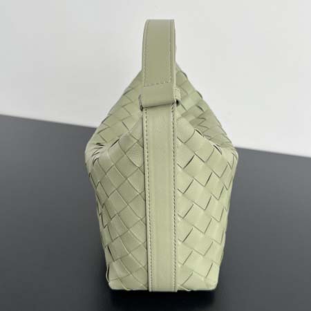 2025年7月8日入荷新作#Bottega Veneta  Wallace 754443      22x13x9.5  極品/正規品同様/人気/革/バッグ/AJ工場
