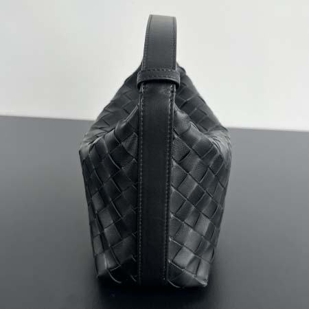 2025年7月8日入荷新作#Bottega Veneta  Wallace 754443      22x13x9.5  極品/正規品同様/人気/革/バッグ/AJ工場