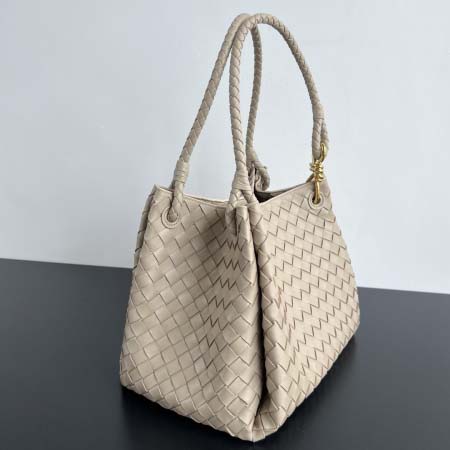 2025年7月9日入荷新作#Bottega Veneta intrecciato 796571 min Size30X26X20cm 極品/正規品同様/人気/革/バッグ/AJ工場