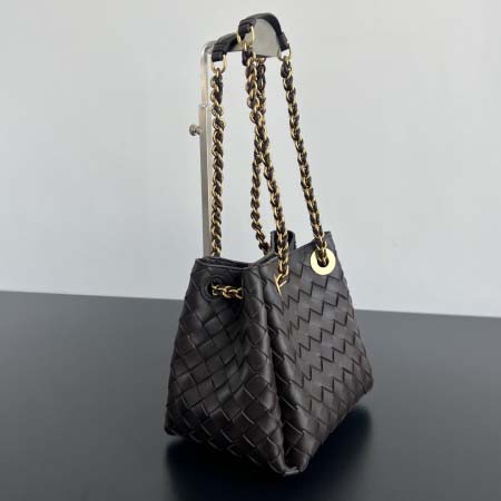 2025年7月9日入荷新作#Bottega Veneta  817175  Size21X17X16.5cm 極品/正規品同様/人気/革/バッグ/AJ工場