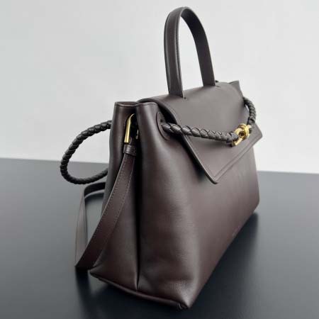 2025年7月9日入荷新作#Bottega Veneta Ciao Ciao 817231 Ciao Ciao Silky Calf. Ciao Ciao  34x26x15  極品/正規品同様/人気/革/バッグ/AJ工場