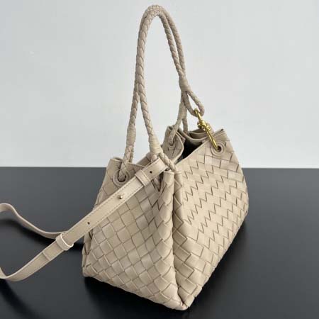 2025年7月9日入荷新作#Bottega Venetaintrecciato  835921   mini #Bottega Veneta  knot    Size29.5X18.5X17.5cm  極品/正規品同様/人気/革/バッグ/