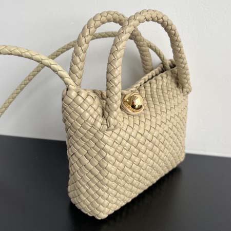 2025年7月9日入荷新作#Bottega VenetaTosca  20x15.5x7  極品/正規品同様/人気/革/バッグ/AJ工場