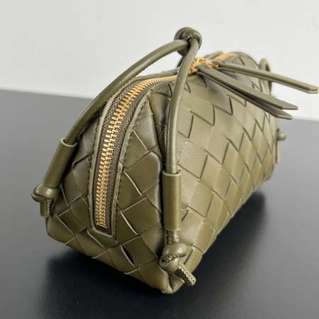 2025年7月9日入荷新作#Bottega VenetaConcert  ouch  794258    lntrecciato   18.5*11.5*8.5   極品/正規品同様/人気/革/バッグ/AJ工場