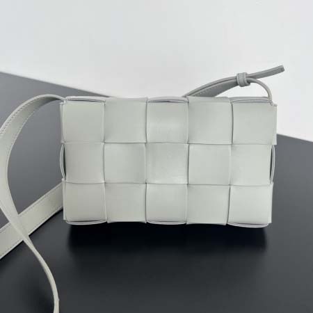 2025年7月9日入荷新作#Bottega Veneta   23x15x6特価/人気/革/バッグ/AJ工場