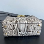 2025年7月7日入荷新作Bottega Veneta Andiamo743568    25x22x10.5  極品/正規品同様/人気/革/バッグ/AJ工場