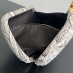 2025年7月7日入荷新作Bottega Veneta knot 754614   knot   knot  20x12x5.5  極品/正規品同様/人気/革/バッグ/AJ工場