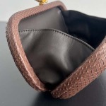 2025年7月7日入荷新作Bottega Veneta knot 754614   knot   knot  20x12x5.5  極品/正規品同様/人気/革/バッグ/AJ工場