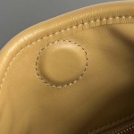 2025年7月7日入荷新作Bottega Veneta   763966  41x20.5x7.5  極品/正規品同様/人気/革/バッグ/AJ工場