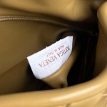 2025年7月7日入荷新作Bottega Veneta   763966  41x20.5x7.5  極品/正規品同様/人気/革/バッグ/AJ工場