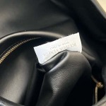 2025年7月7日入荷新作Bottega Veneta   763970   54x24x13  極品/正規品同様/人気/革/バッグ/AJ工場