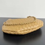 2025年7月7日入荷新作Bottega Veneta2024 SARDINE   776768  33x20x4   極品/正規品同様/人気/革/バッグ/AJ工場