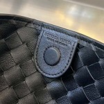 2025年7月7日入荷新作Bottega Veneta2024 SARDINE   776768  33x20x4   極品/正規品同様/人気/革/バッグ/AJ工場