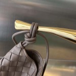 2025年7月7日入荷新作Bottega Veneta SARDINE   754988   39x31x12   極品/正規品同様/人気/革/バッグ/AJ工場
