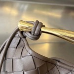 2025年7月7日入荷新作Bottega Veneta  SARDINE  744267    20x12x2.5    極品/正規品同様/人気/革/バッグ/AJ工場