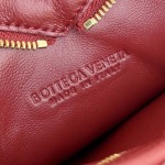 2025年7月7日入荷新作Bottega Veneta Solstice 796380   22x18x2  極品/正規品同様/人気/革/バッグ/AJ工場