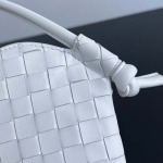 2025年7月7日入荷新作Bottega Veneta Solstice 796380   22x18x2  極品/正規品同様/人気/革/バッグ/AJ工場