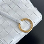 2025年7月7日入荷新作Bottega Veneta Solstice 796380   22x18x2  極品/正規品同様/人気/革/バッグ/AJ工場