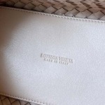 2025年7月7日入荷新作 Bottega Veneta Mini Cabat  709464   20x15x12   極品/正規品同様/人気/革/バッグ/AJ工場