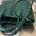 2025年7月7日入荷新作 Bottega Veneta Mini Cabat  709464   20x15x12   極品/正規品同様/人気/革/バッグ/AJ工場