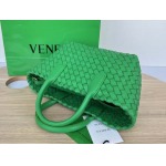2025年7月7日入荷新作 Bottega Veneta Mini Cabat  709464   20x15x12   極品/正規品同様/人気/革/バッグ/AJ工場