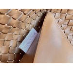 2025年7月7日入荷新作#BCabat 608810  Logo  Bottega Veneta  45cm  32x23x16    極品/正規品同様/人気/革/バッグ/AJ工場