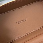 2025年7月7日入荷新作Bottega Veneta  743551  18x12.5x8極品/正規品同様/人気/革/バッグ/AJ工場