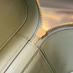 2025年7月7日入荷新作Bottega Veneta  743551  18x12.5x8極品/正規品同様/人気/革/バッグ/AJ工場
