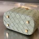 2025年7月7日入荷新作Bottega Veneta  743551  18x12.5x8極品/正規品同様/人気/革/バッグ/AJ工場