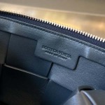 2025年7月7日入荷新作  730027  Bottega Veneta  20x15x5   極品/正規品同様/人気/革/バッグ/AJ工場