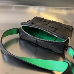 2025年7月7日入荷新作 730027  Bottega Veneta  20x15x5   極品/正規品同様/人気/革/バッグ/AJ工場