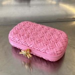 2025年7月7日入荷新作  Bottega Veneta Knot 717622  knotLogo  19x11.5x5   極品/正規品同様/人気/革/バッグ/AJ工場