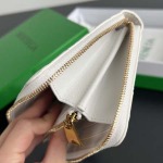 2025年7月7日入荷新作 Bottega Veneta  593217  /  19x10x2 極品/正規品同様/人気/革/バッグ/AJ工場