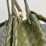 2025年7月7日入荷新作  Bottega Venetaintrecciato  mini   Bottega Veneta  knot   796569 Size21X17X16.5cm  極品/正規品同様/人気/革/バッグ/AJ工場