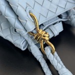 2025年7月7日入荷新作  Bottega Venetaintrecciato  mini   Bottega Veneta  knot   796569 Size21X17X16.5cm  極品/正規品同様/人気/革/バッグ/AJ工場