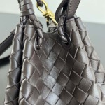 2025年7月7日入荷新作  Bottega Venetaintrecciato  mini   Bottega Veneta  knot   796569 Size21X17X16.5cm  極品/正規品同様/人気/革/バッグ/AJ工場